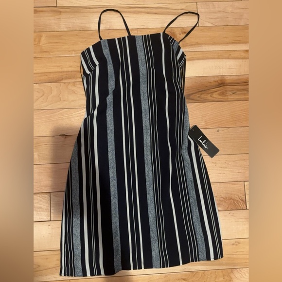 LULU’S STRIPE RIGHT NAVY BLUE AND WHITE STRIPED TIE-BACK MINI DRESS - Picture 5 of 6